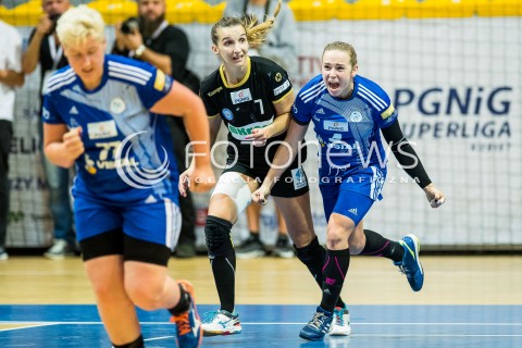  06.09.2017 GDYNIA<br />PGNIG SUPERLIGA KOBIET W PILCE RECZNEJ<br />SEZON 2017/2018<br />MECZ VISTAL GDYNIA - KRAM START ELBLAG<br />N/Z ANETA LABUDA JOANNA WAGA RADOSC EMOCJE<br /> 