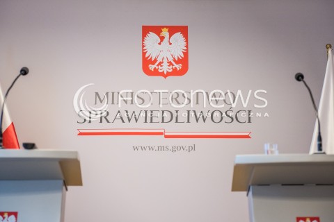  07.09.2017 WARSZAWA<br />KONFERENCJA PRASOWA MINISTRA SPRAWIEDLIWOSCI<br />N/Z LOGO NAPIS MINISTERSTWO SPRAWIDLIWOSCI<br /> 