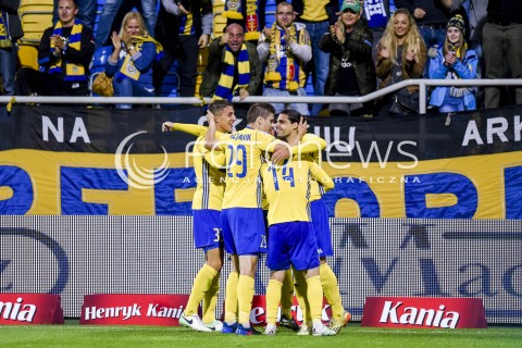  08.09.2017 GDYNIA <br />PILKA NOZNA - EKSTRAKLASA SEZON 2017/2018<br />MECZ ARKA GDYNIA - WISLA KRAKOW<br />N/Z RUBEN JURADO MICHAL MARCJANIK MICHAL NALEPA GOL BRAMKA NA 3:1 EMOCJE RADOSC<br /> 