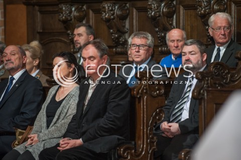  10.09.2017 WARSZAWA<br />MIESIECZNICA SMOLENSKA<br />N/Z ANTONI MACIEREWICZ RYSZARD CZARNECKI KAROL KARSKI<br /> 