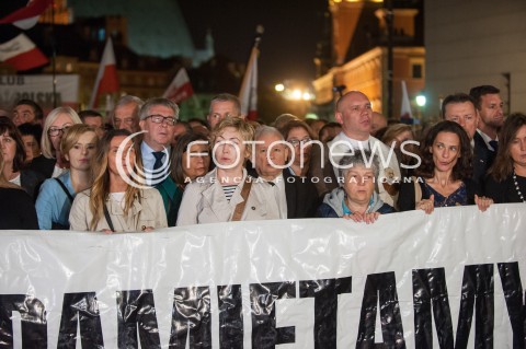  10.09.2017 WARSZAWA<br />MIESIECZNICA SMOLENSKA<br />N/Z JAROSLAW KACZYNSKI RYSZARD TERLECKI RYSZARD CZARNECKI MARIUSZ BLASZCZAK BEATA MAZUREK ANNA FOTYGA<br /> 