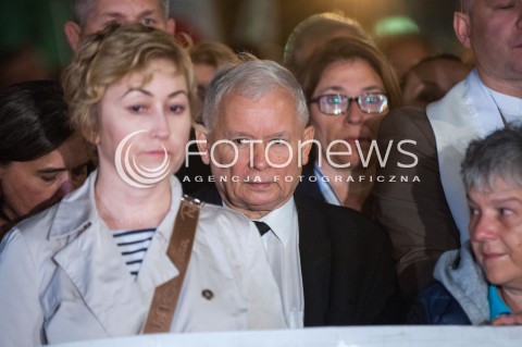  10.09.2017 WARSZAWA<br />MIESIECZNICA SMOLENSKA<br />N/Z JAROSLAW KACZYNSKI BEATA MAZUREK<br /> 