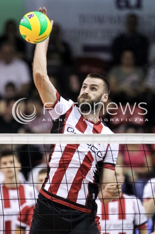  14.09.2017 KROSNO  <br />X MIEDZYNARODOWY TURNIEJ O PUCHAR PREZYDENTA MIASTA KROSNA<br />MECZ ASSECO RESOVIA - LOKOMOTIV CHARKOW <br />N/Z MARCIN MOZDZONEK SYLWETKA ATAK <br /> 