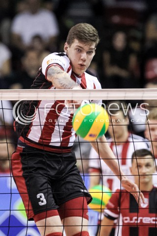  14.09.2017 KROSNO  <br />X MIEDZYNARODOWY TURNIEJ O PUCHAR PREZYDENTA MIASTA KROSNA<br />MECZ ASSECO RESOVIA - LOKOMOTIV CHARKOW <br />N/Z BARTLOMIEJ LEMANSKI SYLWETKA ATAK <br /> 