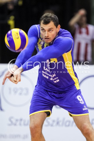  16.09.2017 KROSNO  <br />X MIEDZYNARODOWY TURNIEJ O PUCHAR PREZYDENTA MIASTA KROSNA<br />MECZ ASSECO RESOVIA - UPCAN SAN JUAN VOLLEY CLUB ARGENTYNA<br />N/Z ZBIGNIEW BARTMAN SYLWETKA <br /> 