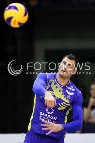  16.09.2017 KROSNO  <br />X MIEDZYNARODOWY TURNIEJ O PUCHAR PREZYDENTA MIASTA KROSNA<br />MECZ ASSECO RESOVIA - UPCAN SAN JUAN VOLLEY CLUB ARGENTYNA<br />N/Z ZBIGNIEW BARTMAN SYLWETKA <br /> 