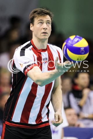  16.09.2017 KROSNO  <br />X MIEDZYNARODOWY TURNIEJ O PUCHAR PREZYDENTA MIASTA KROSNA<br />MECZ ASSECO RESOVIA - UPCAN SAN JUAN VOLLEY CLUB ARGENTYNA<br />N/Z JOCHEN SCHOPS SYLWETKA <br /> 