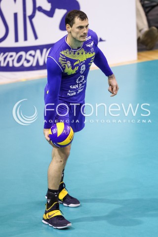  16.09.2017 KROSNO  <br />X MIEDZYNARODOWY TURNIEJ O PUCHAR PREZYDENTA MIASTA KROSNA<br />MECZ ASSECO RESOVIA - UPCAN SAN JUAN VOLLEY CLUB ARGENTYNA<br />N/Z ZBIGNIEW BARTMAN SYLWETKA <br /> 