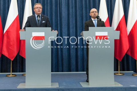  18.09.2017 WARSZAWA<br />KONFERENCJA PRASOWA MINISTROW W KANCELARII PREZYDENTA RP <br />N/Z KRZYSZTOF SZCZERSKI KRZYSZTOF LAPINSKI<br /> 