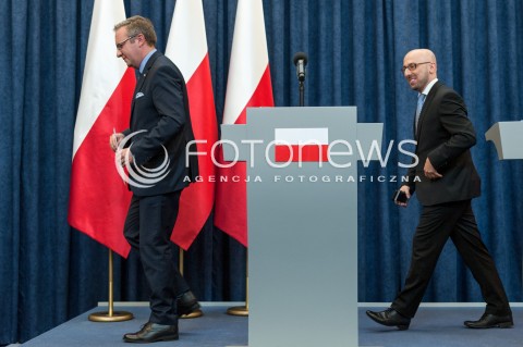  18.09.2017 WARSZAWA<br />KONFERENCJA PRASOWA MINISTROW W KANCELARII PREZYDENTA RP <br />N/Z KRZYSZTOF SZCZERSKI KRZYSZTOF LAPINSKI<br /> 