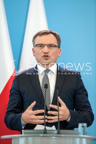  19.09.2017 WARSZAWA<br />KONFERENCJA PREMIER I MINISTRA SPRAWIEDLIWOSCI<br />N/Z ZBIGNIEW ZIOBRO<br /> 