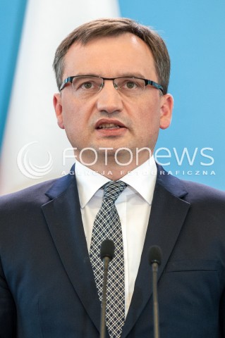  19.09.2017 WARSZAWA<br />KONFERENCJA PREMIER I MINISTRA SPRAWIEDLIWOSCI<br />N/Z ZBIGNIEW ZIOBRO<br /> 