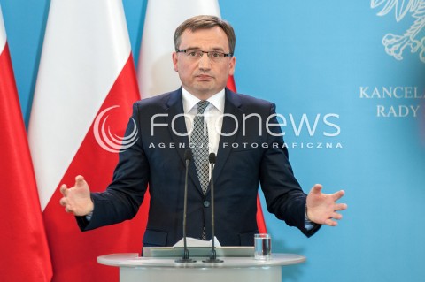  19.09.2017 WARSZAWA<br />KONFERENCJA PREMIER I MINISTRA SPRAWIEDLIWOSCI<br />N/Z ZBIGNIEW ZIOBRO<br /> 