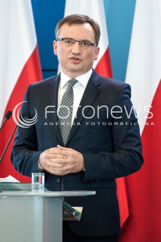  19.09.2017 WARSZAWA<br />KONFERENCJA PREMIER I MINISTRA SPRAWIEDLIWOSCI<br />N/Z ZBIGNIEW ZIOBRO<br /> 