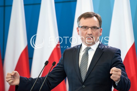  19.09.2017 WARSZAWA<br />KONFERENCJA PREMIER I MINISTRA SPRAWIEDLIWOSCI<br />N/Z ZBIGNIEW ZIOBRO<br /> 