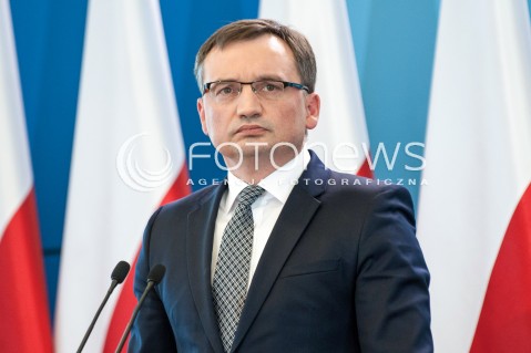  19.09.2017 WARSZAWA<br />KONFERENCJA PREMIER I MINISTRA SPRAWIEDLIWOSCI<br />N/Z ZBIGNIEW ZIOBRO<br /> 