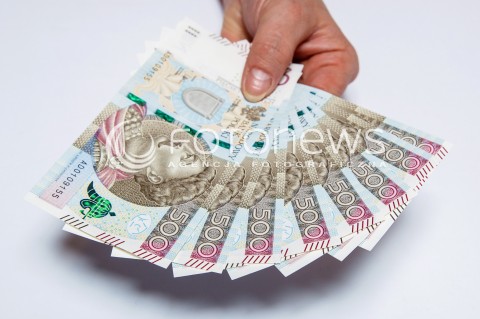  20.09.2017 RZESZOW<br />NOWE BANKNOTY 500 ZLOTOWE<br />N/Z BANKNOTY PIENIADZE 500ZL<br /> 