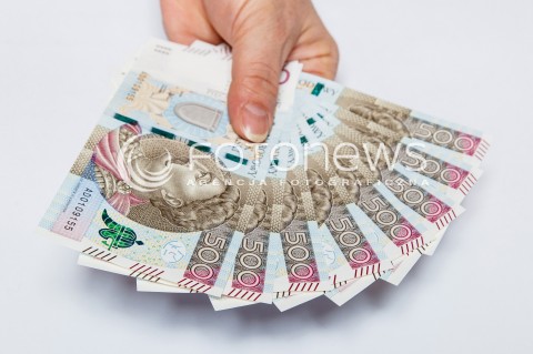  20.09.2017 RZESZOW<br />NOWE BANKNOTY 500 ZLOTOWE<br />N/Z BANKNOTY PIENIADZE 500ZL<br /> 