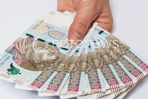  20.09.2017 RZESZOW<br />NOWE BANKNOTY 500 ZLOTOWE<br />N/Z BANKNOTY PIENIADZE 500ZL<br /> 