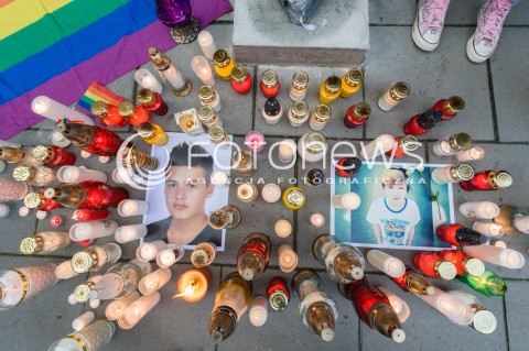  23.09.2017 WARSZAWA<br />ZNICZ DLA KACPRA PRZECIWKO DYSKRYMINACJI MNIEJSZOSCI<br />N/Z ZNICZE<br /> 