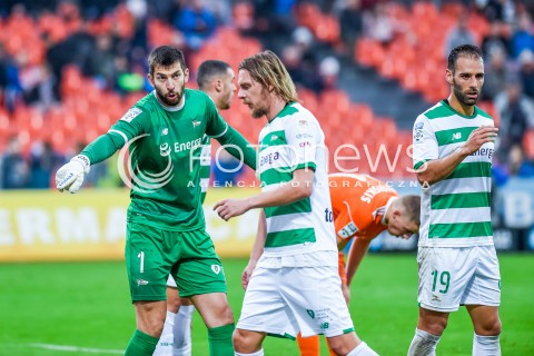  23.09.2017 NIECIECZA <br />PILKA NOZNA - EKSTRAKLASA SEZON 2017/2018<br />MECZ BRUK-BET TERMALICA NIECIECZA - LECHIA GDANSK<br />N/Z DUSAN KUCIAK MILOS KRASIC MARCO PAIXAO<br /> 