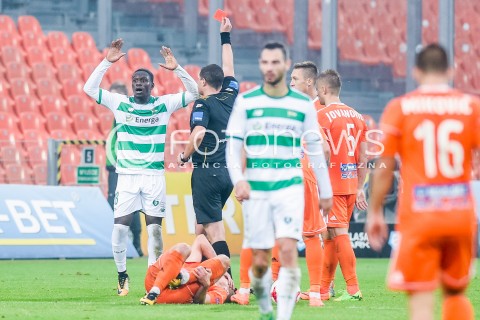  23.09.2017 NIECIECZA <br />PILKA NOZNA - EKSTRAKLASA SEZON 2017/2018<br />MECZ BRUK-BET TERMALICA NIECIECZA - LECHIA GDANSK<br />N/Z ROMARIO BALDE TOMASZ MUSIAL CZERWONA KARTKA<br /> 