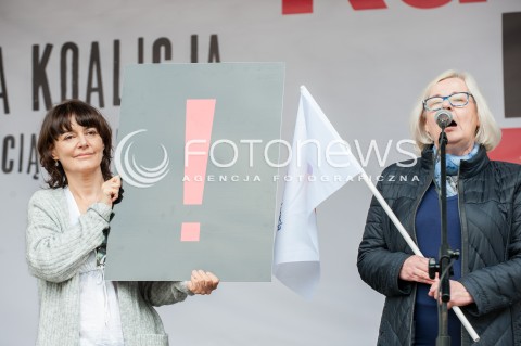  24.09.2017 WARSZAWA<br />DEMONSTRACJA DOSC UPOKARZANIA POLEK<br />N/Z KRYSTYNA KACPURA KAZIMIERA SZCZUKA<br /> 