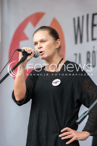  24.09.2017 WARSZAWA<br />DEMONSTRACJA DOSC UPOKARZANIA POLEK<br />N/Z BARBARA NOWACKA<br /> 