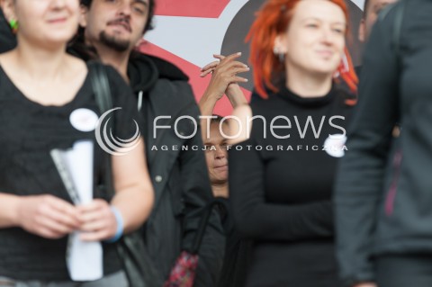  24.09.2017 WARSZAWA<br />DEMONSTRACJA DOSC UPOKARZANIA POLEK<br />N/Z BARBARA NOWACKA<br /> 