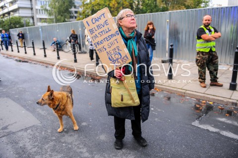  24.09.2017 WARSZAWA <br />DEMONSTRACJA DOSC UPOKARZANIA POLEK<br />N/Z TRANSPARENT<br /> 