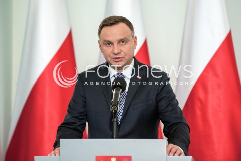  25.09.2017 WARSZAWA<br />OSWIADCZENIE PREZYDENTA W SPRAWIE PROJEKTOW O SADZIE NAJWYZSZYM I KRAJOWEJ RADZIE SADOWNICTWA<br />N/Z ANDRZEJ DUDA<br /> 