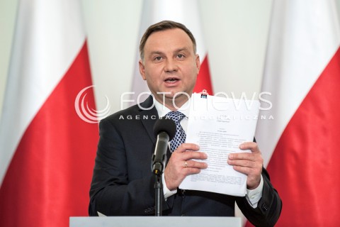  25.09.2017 WARSZAWA<br />OSWIADCZENIE PREZYDENTA W SPRAWIE PROJEKTOW O SADZIE NAJWYZSZYM I KRAJOWEJ RADZIE SADOWNICTWA<br />N/Z ANDRZEJ DUDA<br /> 