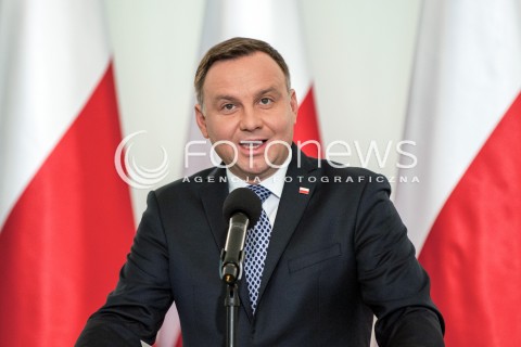  25.09.2017 WARSZAWA<br />OSWIADCZENIE PREZYDENTA W SPRAWIE PROJEKTOW O SADZIE NAJWYZSZYM I KRAJOWEJ RADZIE SADOWNICTWA<br />N/Z ANDRZEJ DUDA<br /> 