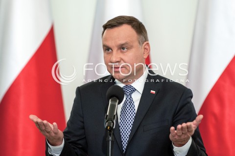  25.09.2017 WARSZAWA<br />OSWIADCZENIE PREZYDENTA W SPRAWIE PROJEKTOW O SADZIE NAJWYZSZYM I KRAJOWEJ RADZIE SADOWNICTWA<br />N/Z ANDRZEJ DUDA<br /> 