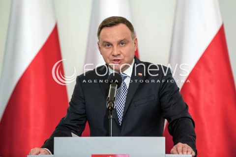  25.09.2017 WARSZAWA<br />OSWIADCZENIE PREZYDENTA W SPRAWIE PROJEKTOW O SADZIE NAJWYZSZYM I KRAJOWEJ RADZIE SADOWNICTWA<br />N/Z ANDRZEJ DUDA<br /> 
