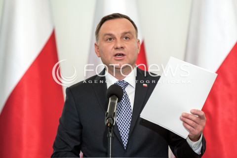  25.09.2017 WARSZAWA<br />OSWIADCZENIE PREZYDENTA W SPRAWIE PROJEKTOW O SADZIE NAJWYZSZYM I KRAJOWEJ RADZIE SADOWNICTWA<br />N/Z ANDRZEJ DUDA<br /> 