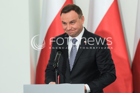  25.09.2017 WARSZAWA <br />OSWIADCZENIE PREZYDENTA W SPRAWIE PROJEKTOW O SADZIE NAJWYZSZYM I KRAJOWEJ RADZIE SADOWNICTWA<br />N/Z PREZYDENT RP ANDRZEJ DUDA<br /> 