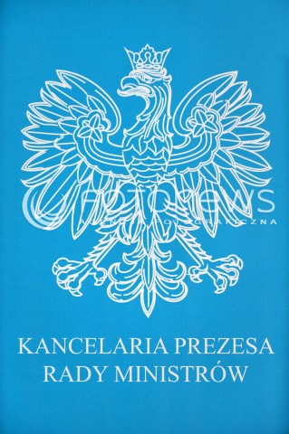  26.09.2017 WARSZAWA<br />KONFERENCJA PREMIER I MINISTRA FINANSOW<br />N/Z ORZEL KANCELARIA PREZESA RADY MINISTROW LOGO NAPIS<br /> 