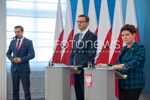  26.09.2017 WARSZAWA<br />KONFERENCJA PREMIER I MINISTRA FINANSOW<br />N/Z PREMIER BEATA SZYDLO MINISTER FINANSOW MATEUSZ MORAWIECKI RZECZNIK RAFAL BOCHENEK<br /> 
