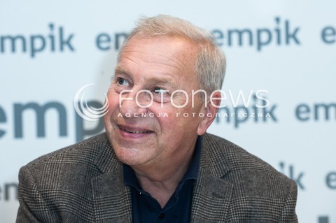  26.09.2017 WARSZAWA EMPIK<br />SPOTKANIE Z JERZYM STUHREM<br />N/Z JERZY STUHR<br /> 