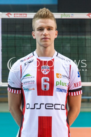  29.09.2017 RZESZOW <br />SESJA ZDJECIOWA SIATKARZY ASSECO RESOVIA<br />SEZON 2017/2018<br />N/Z DOMINIK DEPOWSKI<br /> 