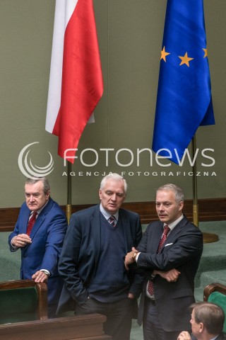  29.09.2017 WARSZAWA SEJM<br />POSIEDZENIE SEJMU<br />N/Z PIOTR GLINSKI JAROSLAW GOWIN JACEK ZALEK FLAGA UNII EUROPEJSKIEJ UE UNIA EUROPEJSKA<br /> 