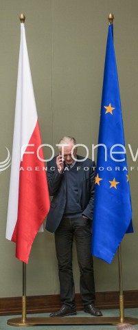  29.09.2017 WARSZAWA SEJM<br />POSIEDZENIE SEJMU<br />N/Z JAROSLAW GOWIN FLAGA UNII EUROPEJSKIEJ UE UNIA EUROPEJSKA<br /> 