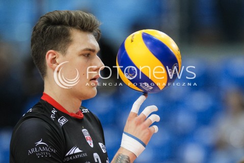  30.09.2017 RZESZOW<br />SIATKOWKA PLUSLIGA 2017/2018 MEN VOLLEYBALL POLAND POLISH PLUS LIGA LEAGUE SEASON 2017/2018<br />MECZ ASSECO RESOVIA RZESZOW - DAFI SPOLEM KIELCE <br />N/Z BARTLOMIEJ LEMANSKI SYLWETKA <br /> 