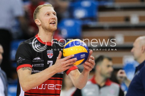  30.09.2017 RZESZOW<br />SIATKOWKA PLUSLIGA 2017/2018 MEN VOLLEYBALL POLAND POLISH PLUS LIGA LEAGUE SEASON 2017/2018<br />MECZ ASSECO RESOVIA RZESZOW - DAFI SPOLEM KIELCE <br />N/Z JAKUB JAROSZ SYLWETKA <br /> 