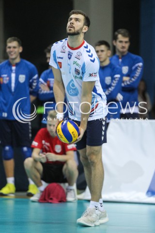  30.09.2017 RZESZOW<br />SIATKOWKA PLUSLIGA 2017/2018 MEN VOLLEYBALL POLAND POLISH PLUS LIGA LEAGUE SEASON 2017/2018<br />MECZ ASSECO RESOVIA RZESZOW - DAFI SPOLEM KIELCE <br />N/Z JAKUB WACHNIK SYLWETKA <br /> 