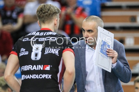  30.09.2017 RZESZOW<br />SIATKOWKA PLUSLIGA 2017/2018 MEN VOLLEYBALL POLAND POLISH PLUS LIGA LEAGUE SEASON 2017/2018<br />MECZ ASSECO RESOVIA RZESZOW - DAFI SPOLEM KIELCE <br />N/Z ROBERTO SERNIOTTI - I TRENER ( HEAD COACH ) ELVISS KRASTINS <br /> 