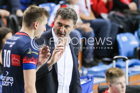  07.10.2017 RZESZOW<br />SIATKOWKA PLUSLIGA 2017/2018 MEN VOLLEYBALL POLAND POLISH PLUS LIGA LEAGUE SEASON 2017/2018<br />MECZ ASSECO RESOVIA RZESZOW - ZAKSA KEDZIERZYN KOZLE <br />N/Z ANDREA GARDINI - I TRENER ( HEAD COACH ) MATEUSZ BIENIEK <br /> 