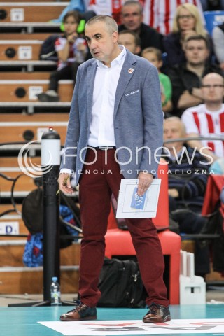  07.10.2017 RZESZOW<br />SIATKOWKA PLUSLIGA 2017/2018 MEN VOLLEYBALL POLAND POLISH PLUS LIGA LEAGUE SEASON 2017/2018<br />MECZ ASSECO RESOVIA RZESZOW - ZAKSA KEDZIERZYN KOZLE <br />N/Z ROBERTO SERNIOTTI - I TRENER ( HEAD COACH ) SYLWETKA <br /> 