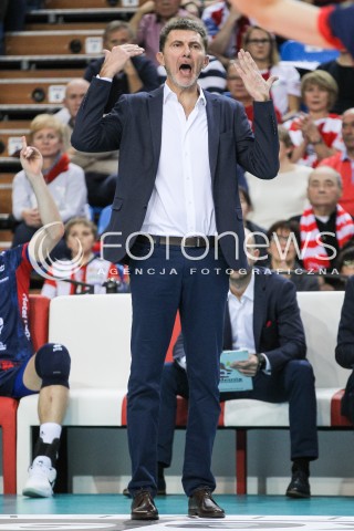  07.10.2017 RZESZOW<br />SIATKOWKA PLUSLIGA 2017/2018 MEN VOLLEYBALL POLAND POLISH PLUS LIGA LEAGUE SEASON 2017/2018<br />MECZ ASSECO RESOVIA RZESZOW - ZAKSA KEDZIERZYN KOZLE <br />N/Z ANDREA GARDINI - I TRENER ( HEAD COACH ) SYLWETKA RADOSC EMOCJE <br /> 